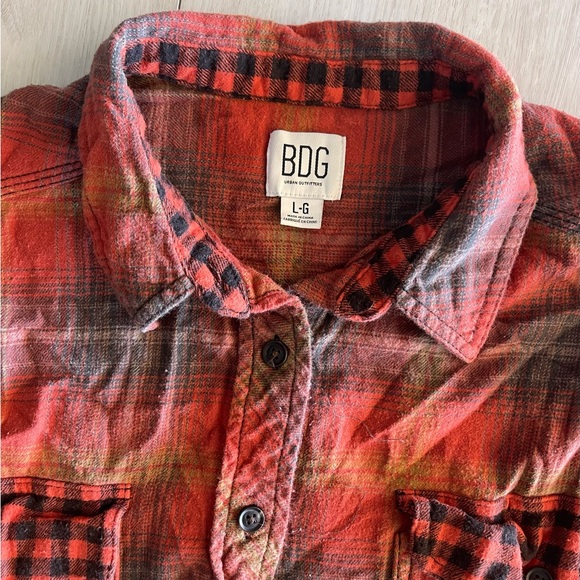 BDG Red Geometric Pattern Top - Picture 3 of 6